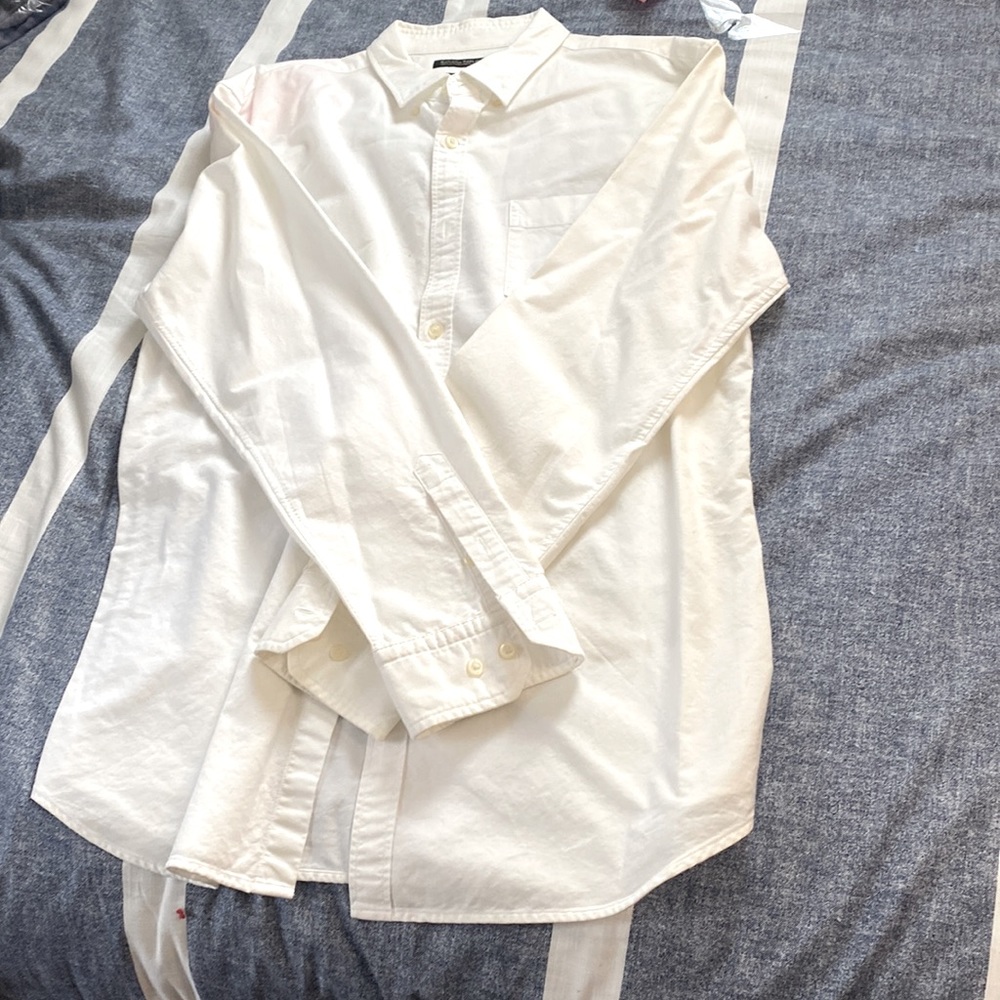 Banana Republic White Button Down